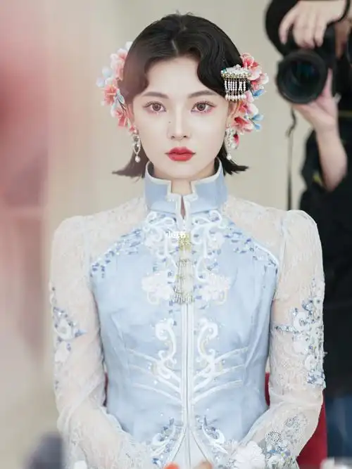 78短发新娘的中式造型78