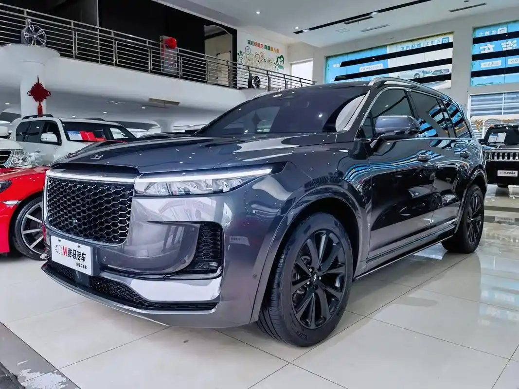 理想汽车 理想one 2021款 增程.21款 理想one  - 抖音