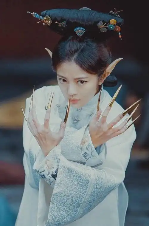 扮妖精最美的女星她就是妖精本身网友甘愿奉上毕生精血