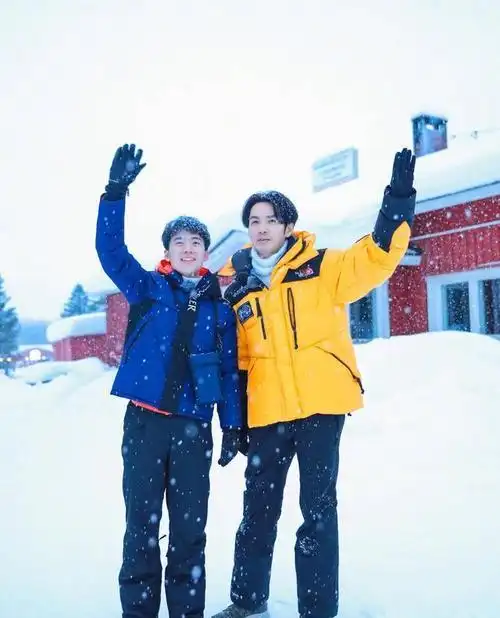 身高一米七又怎样学会郭麒麟的穿搭妙招视觉上轻松显高5cm