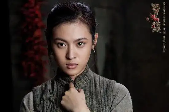 周放《异镇》演技爆发 完美演绎多面形象