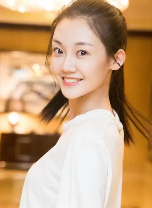 黄磊孙莉恩爱如初反观苗苗在郑恺面前屡遭冷落辛酸不已