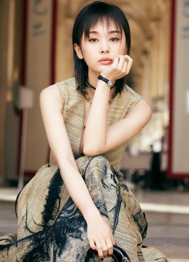 王子文真会穿,俏皮可爱,温婉儒雅宛如仙女下凡!