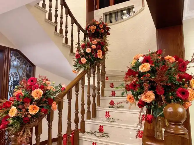绍兴花店婚房布置楼梯花艺布置