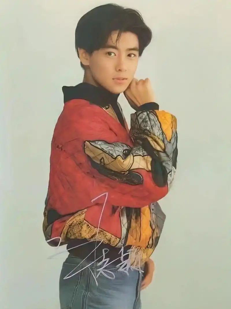 林志颖|美少年偶像鼻祖 林志颖,1992年17岁时出道,mv首播一夜爆红台湾