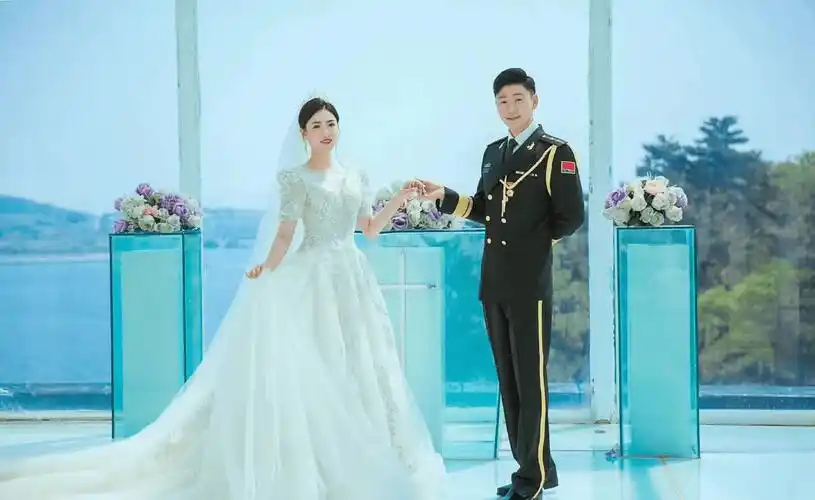 中国冠军官宣大婚:正式升级为军嫂,丈夫身穿军装英姿飒爽_运动_唐佳琳