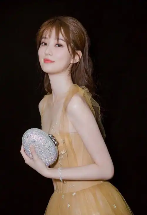 27岁乔欣天生丽质性感妩媚凹凸有致好迷人