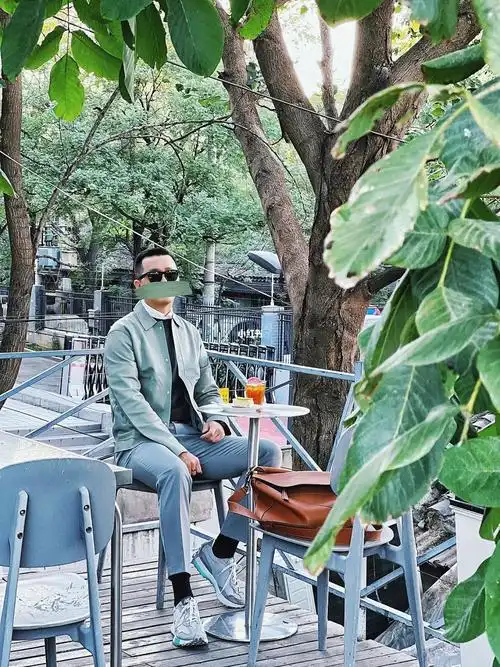 秋日氛围感穿搭做一个绿色森系男友