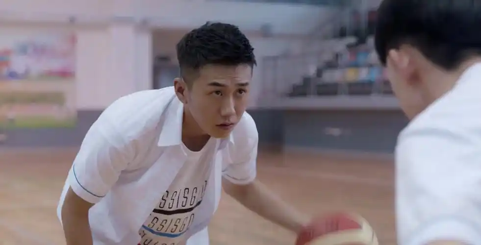 少年派:同是恐高,钱三一弱小无助惹人疼,江天昊却被嫌弃像盲人