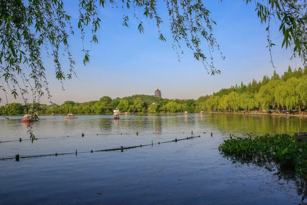 美丽西湖苏堤春晓