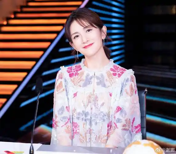 任外界流言蜚语,我自巍然不动,谢娜的人生,值得尊敬_大本营_张雨绮