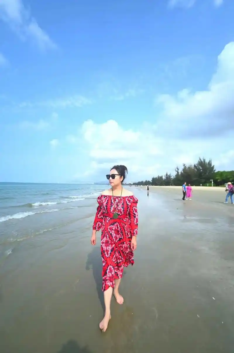 姐妹之约,浪漫三亚海边风景 ,但愿时光不老,我们不散💐💐 - 抖音