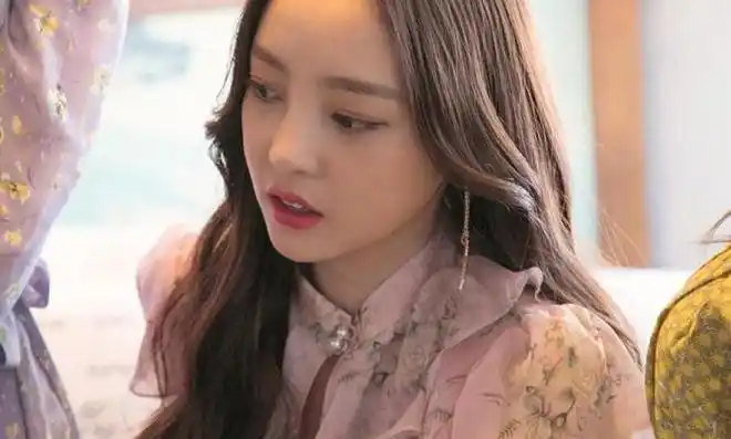 具荷拉欲结束生命现已脱离危险舆论真的会对他人造成伤害