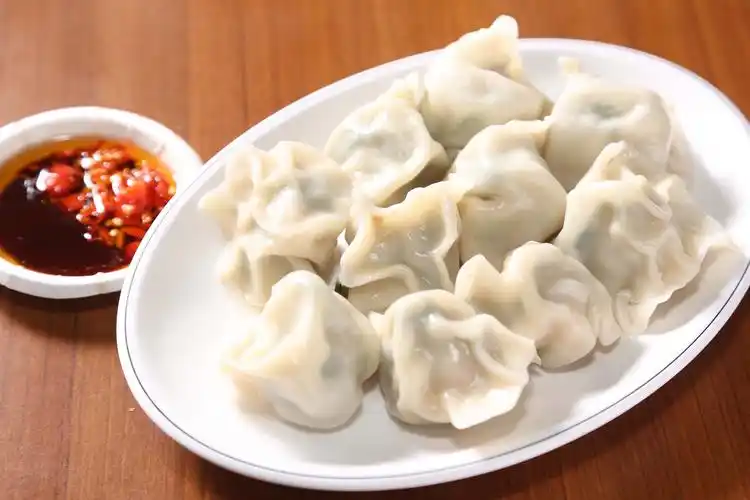 开小火「滚水饺」成果让她傻眼 网笑翻:确定不是粥吗