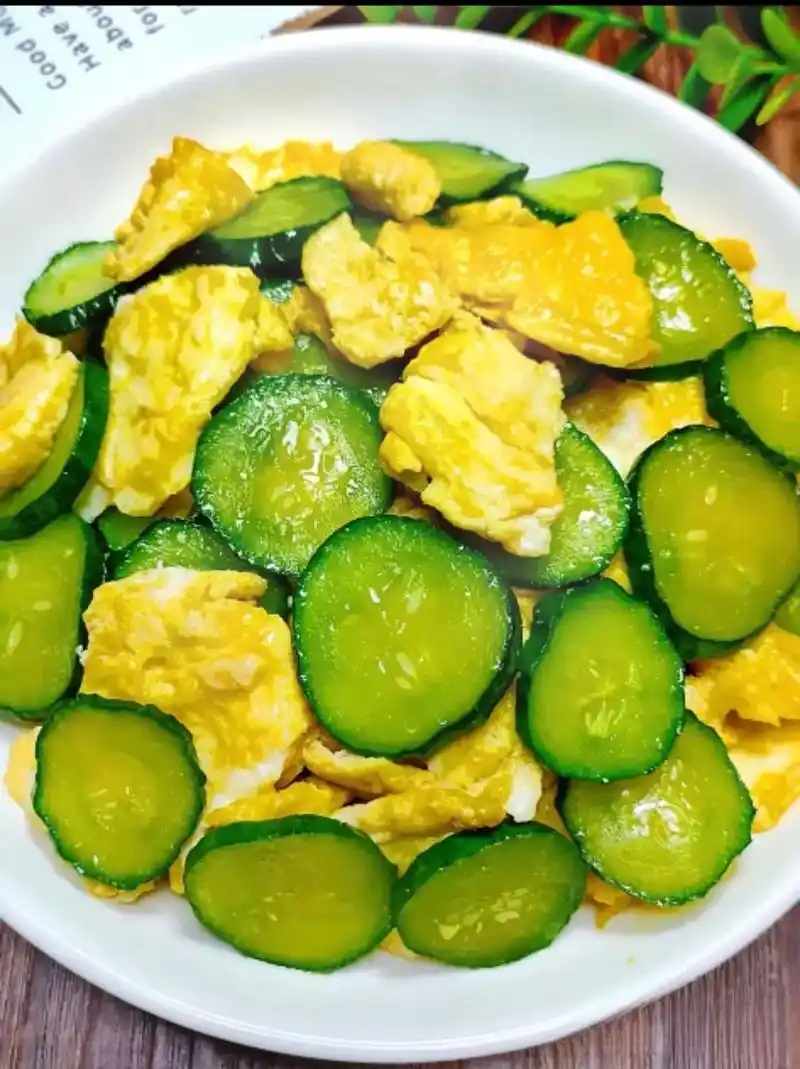 低脂低卡黄瓜炒鸡蛋,清爽可口高蛋白,好吃不胖#减脂餐 #低卡 - 抖音