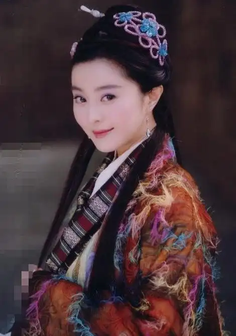 范冰冰出道6年就拍了15部古装剧,金锁经典却不是最美!