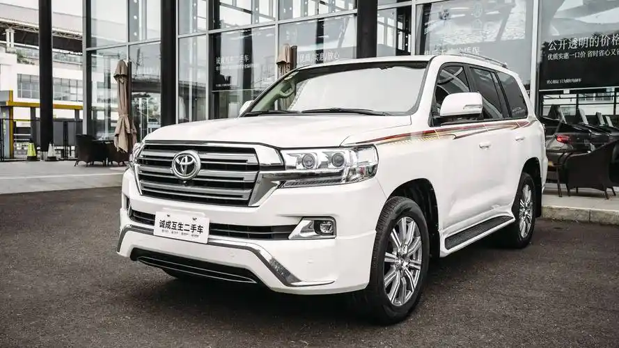 气场不输大g,霸道见了喊大哥!【兰德酷路泽(进口) 4.