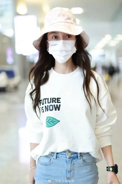 baby杨颖明星同款机场街拍字母印花圆领上衣宽松套头白卫衣女ins