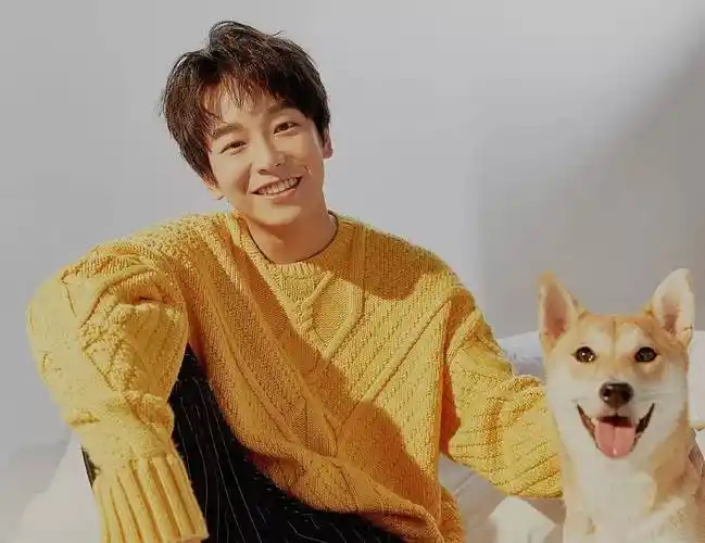 彭昱畅瘦身成功,变身美男子,阳光帅气,一起来减脂瘦身吧_彭彭_生活