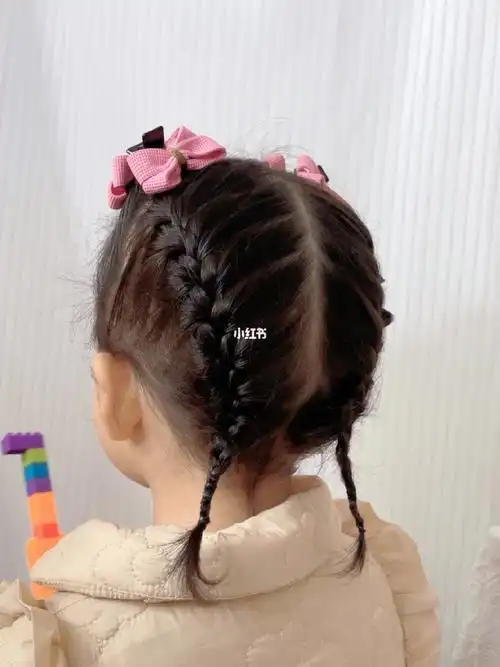 三岁短发儿童三加二日常编发