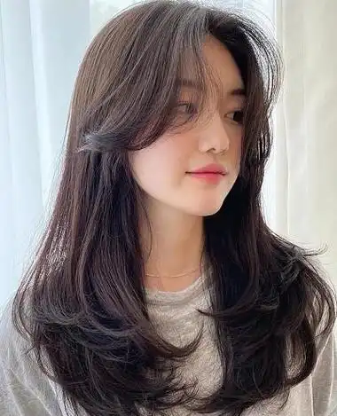 分享几款适合方脸,大脸的发型,显脸小还减龄,很适合新年剪