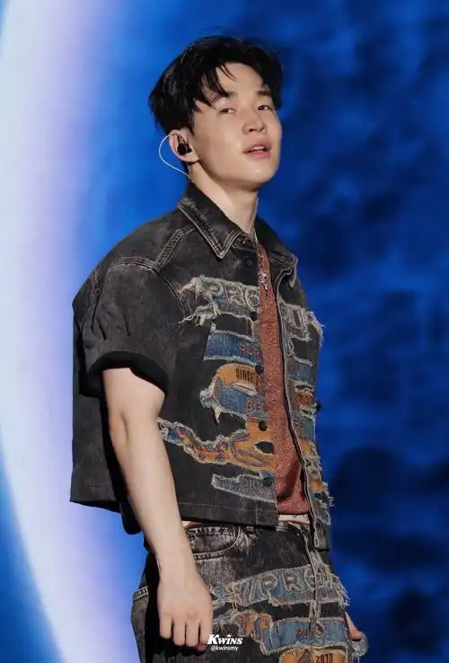 刘宪华新歌moonlight上线