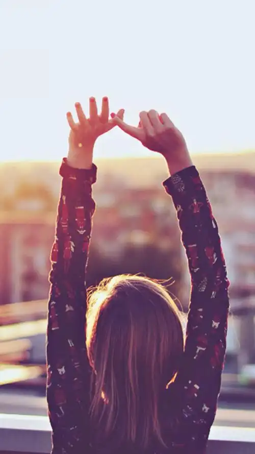 女生头像 背影 阳光 长发 小清新