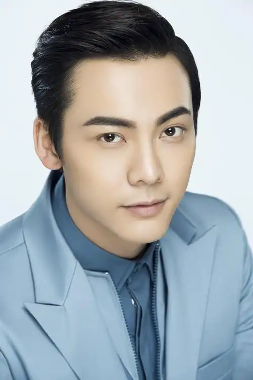 [陈伟霆][新闻]150505 等等不更博 从别人sns上捕捉他(杀流量)--爱豆a