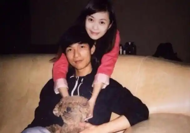 原来她是陈楚生妻子终于藏不住了难怪为她不惜得罪全世界