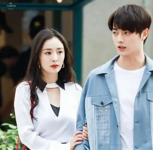 杨幂《爱的二八定律》官宣定档!六天连更十四集,看到许凯:爱了