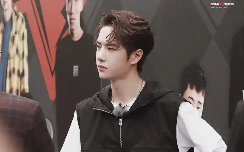 【王一博】极限青春一博玩滑板合集_哔哩哔哩_bilibili