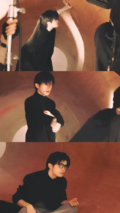 #易烊千玺世界尽头传来的影像回响#