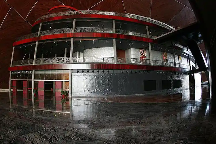 中国国家大剧院内景_图片素材
