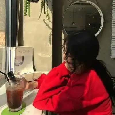 酷潮女头红色系 高冷新潮的高清女头红色系霸气图片_女生头像_美头网