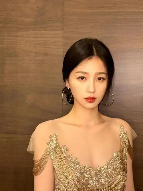 搞笑是艺人最好的医美