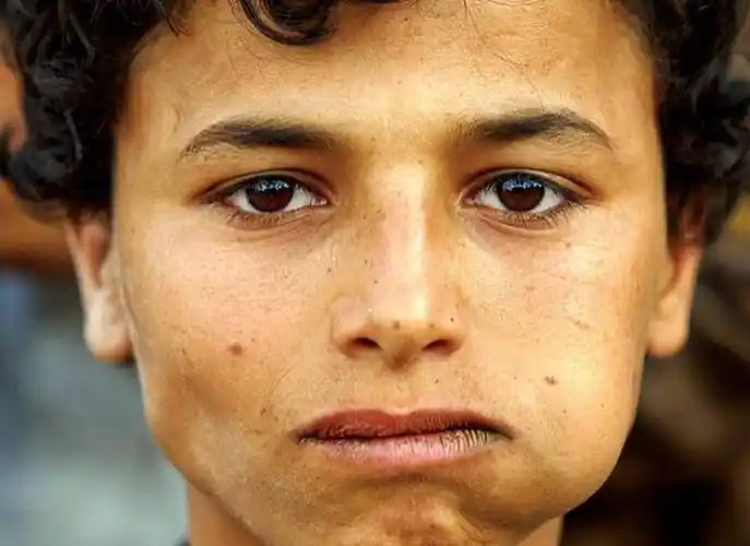 世界上最贫穷的国家:本可以靠石油暴富,却被一棵"小草"摧毁_也门_毒品