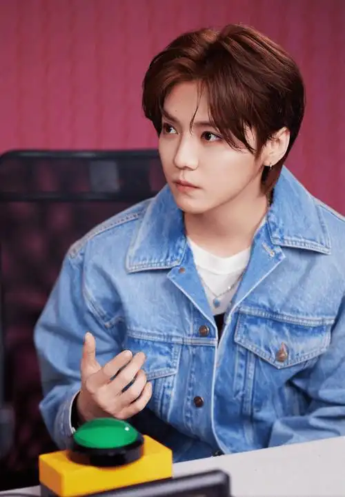 30岁鹿晗近照:五官精致状态好,瘦下来以后颜值全面回春_事业_流量