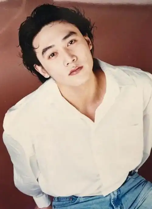 明星们的老照片,宋丹丹:谁年轻时还不是一个大美女呢!