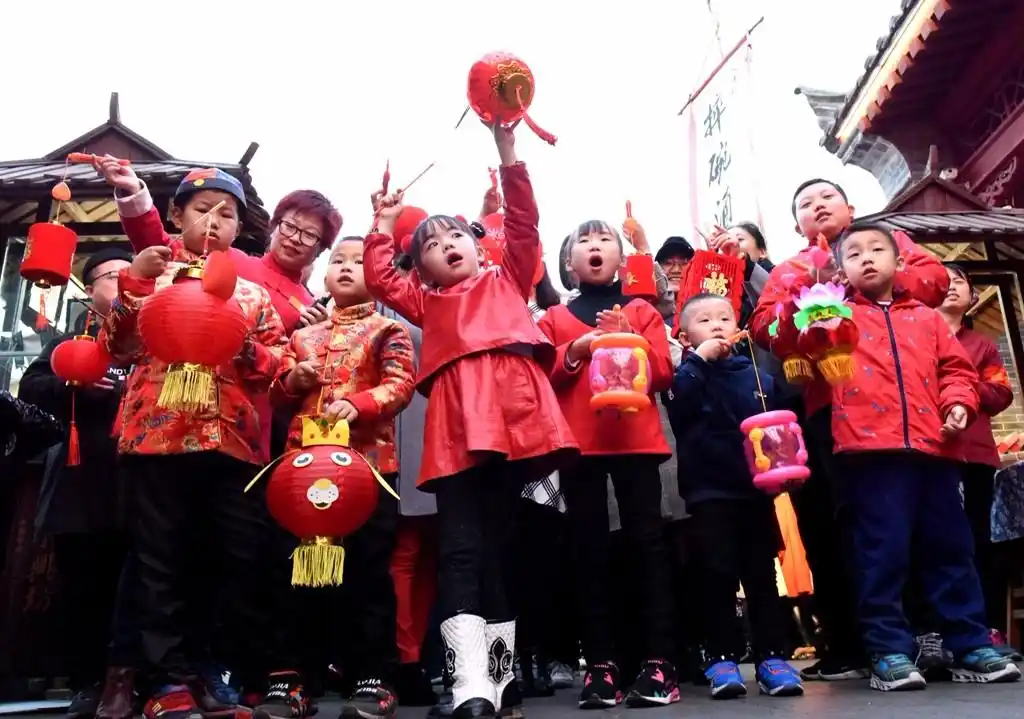 永兴坊里我等你"元宵节文化庆祝活动在古都西安永兴坊陕西非遗美食