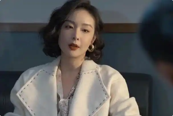 猎冰包文婧打了多少中年女演员的脸给你们来看看啥叫女人