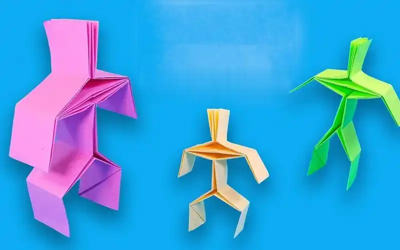 今天我们来制作一个折纸小人!