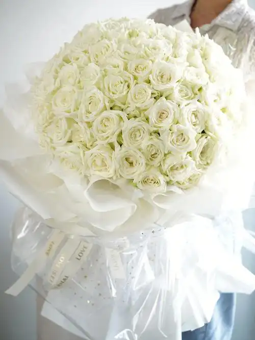 99朵白玫瑰花束