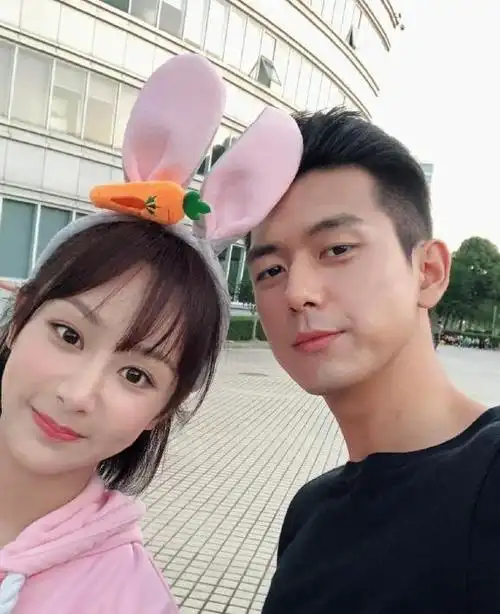 杨紫李现二搭新剧《国色芳华》,男方二番引粉丝们刷屏表达