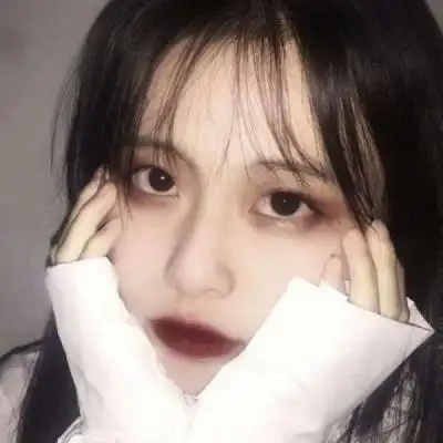 可爱的女生头像大头长发及腰