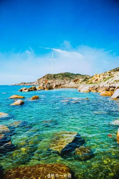 这一次,小u要安利的,是有着"中国大陆架最美沙滩"的六鳌半岛.