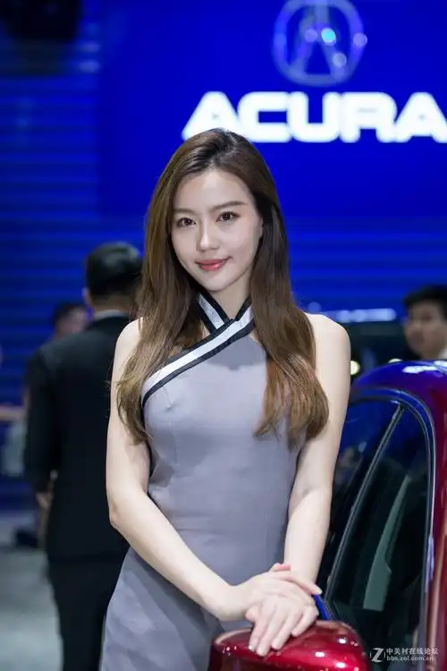 2018深圳国际车展靓丽车模