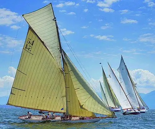 拿坡里的海上行旅——panerai古典帆船挑战赛