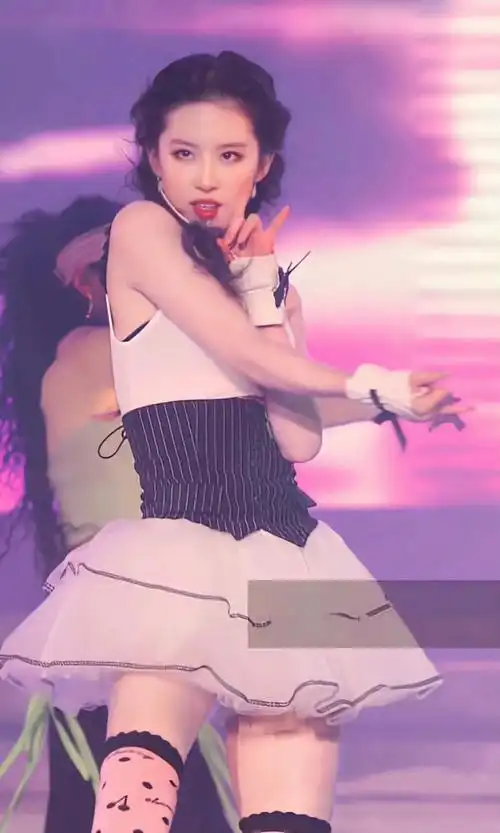 没想到刘亦菲还有这样一面