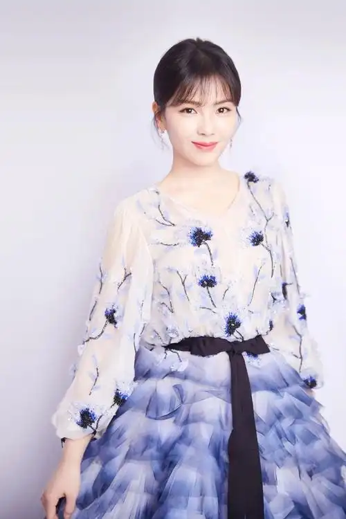 看着刘涛的健身自拍照,人们不禁感叹:美丽无关年龄,健康才是王道.