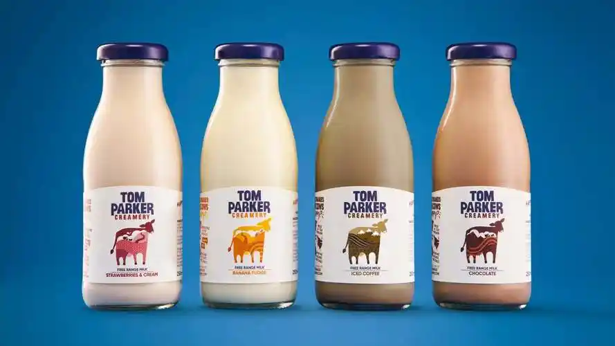 快乐的奶牛牛奶包装设计